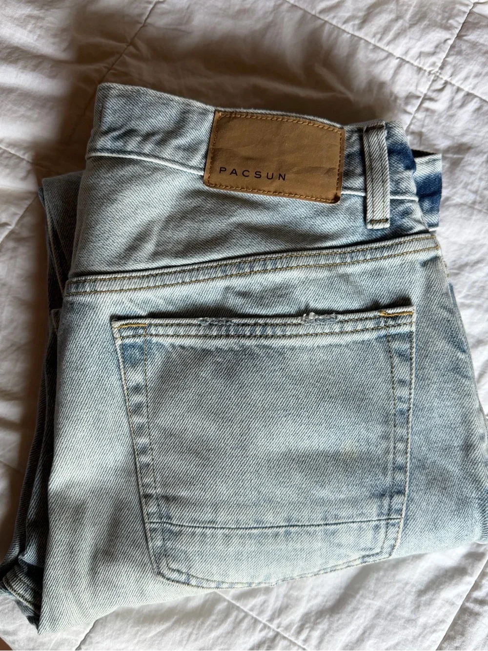PacSun Men's Baggy Light Wash Jeans - Relaxed Fit